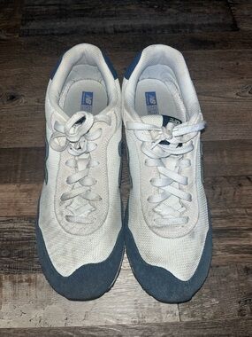 New Balance Men’s White and Blue Casual Sneakers 515